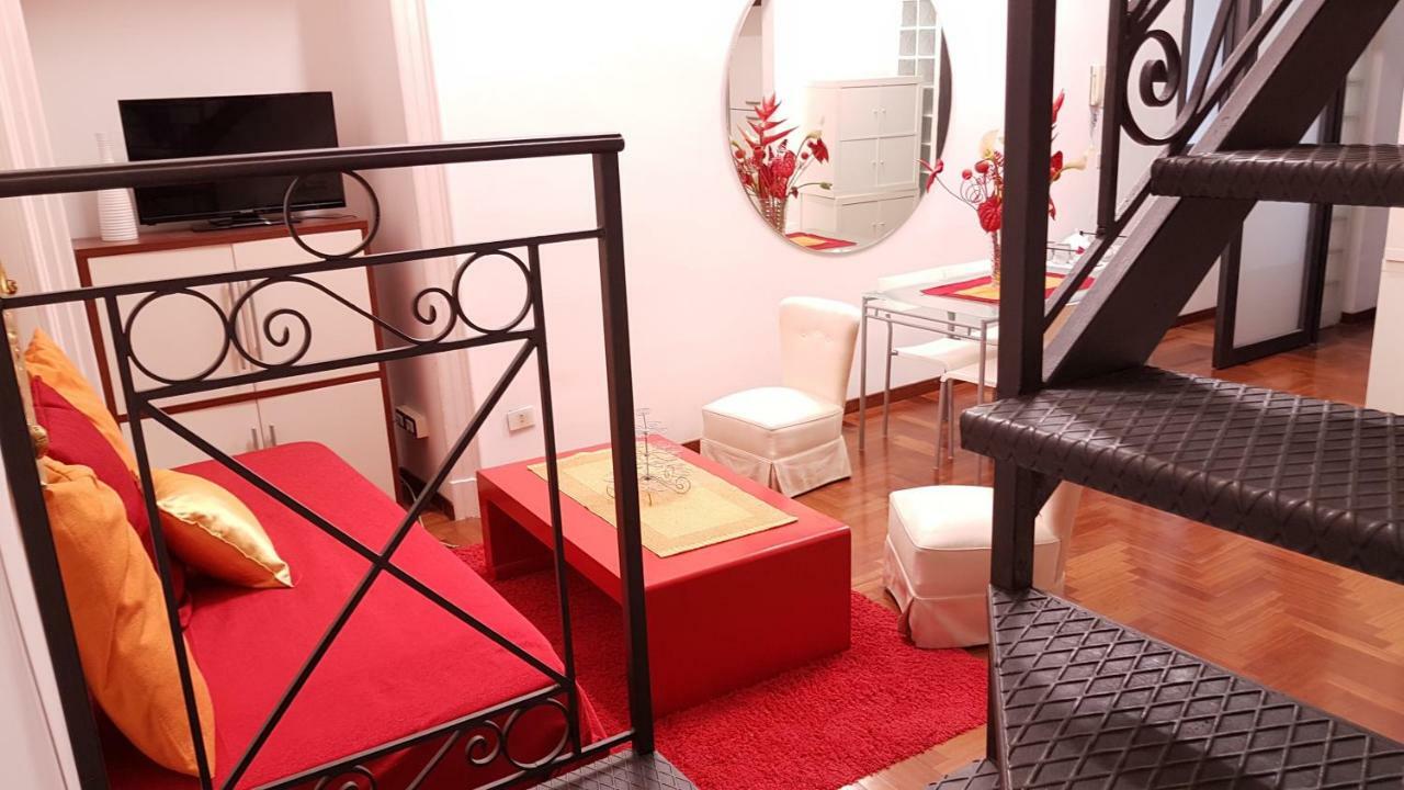Il Salotto Di Nonna Cornelia 2 Hotel Napoli Bagian luar foto