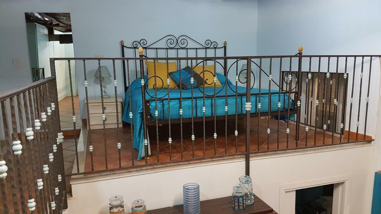 Il Salotto Di Nonna Cornelia 2 Hotel Napoli Bagian luar foto
